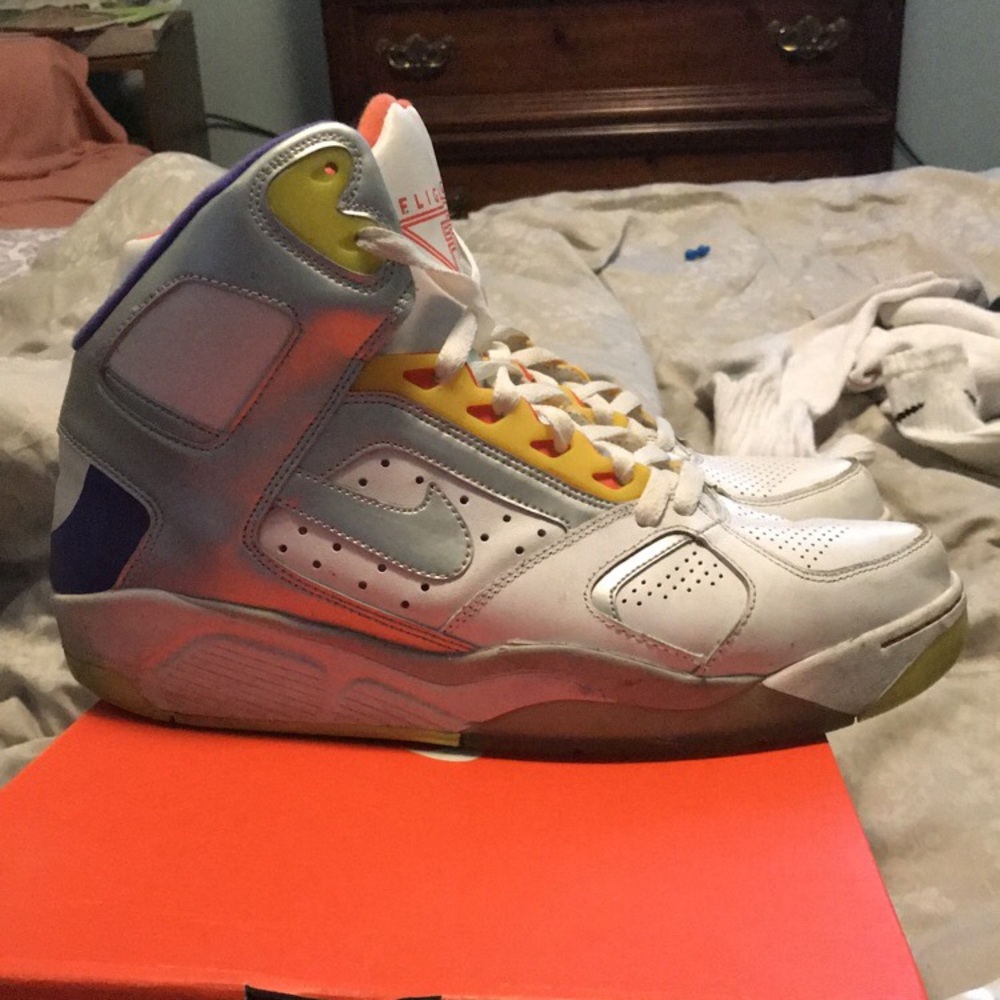 Nike Air Flight